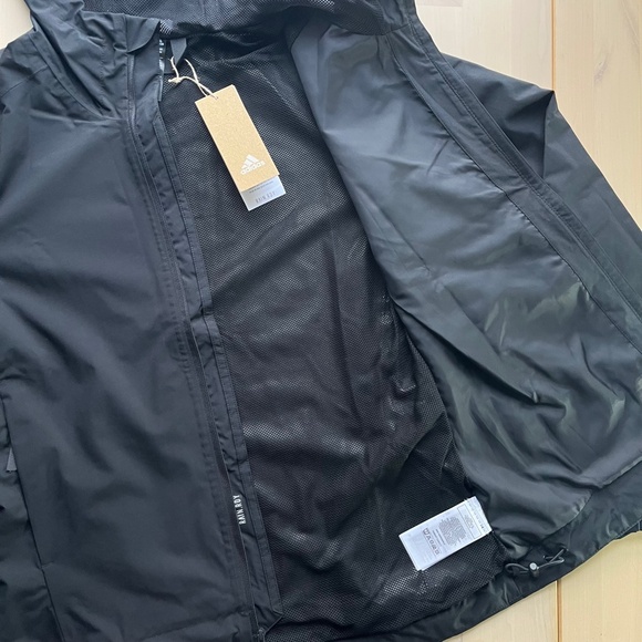 Adidas RainReady Jacket in black - NWT - Picture 5 of 11